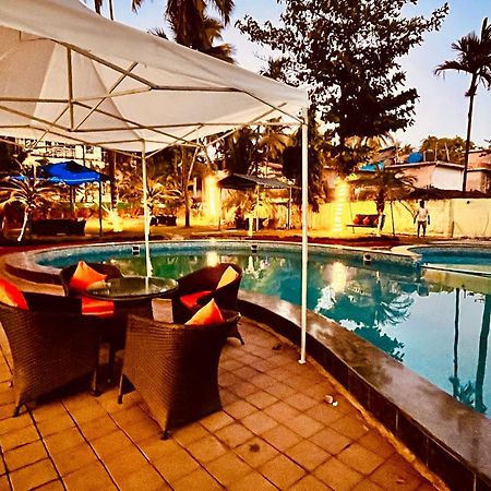 Summer Beach Resort, Goa - #Near Baga Beach #Swimming Pool #Garden #Bar #Lift #Premium Rooms #Property Of The Year #70565-84665 Calangute Exterior foto