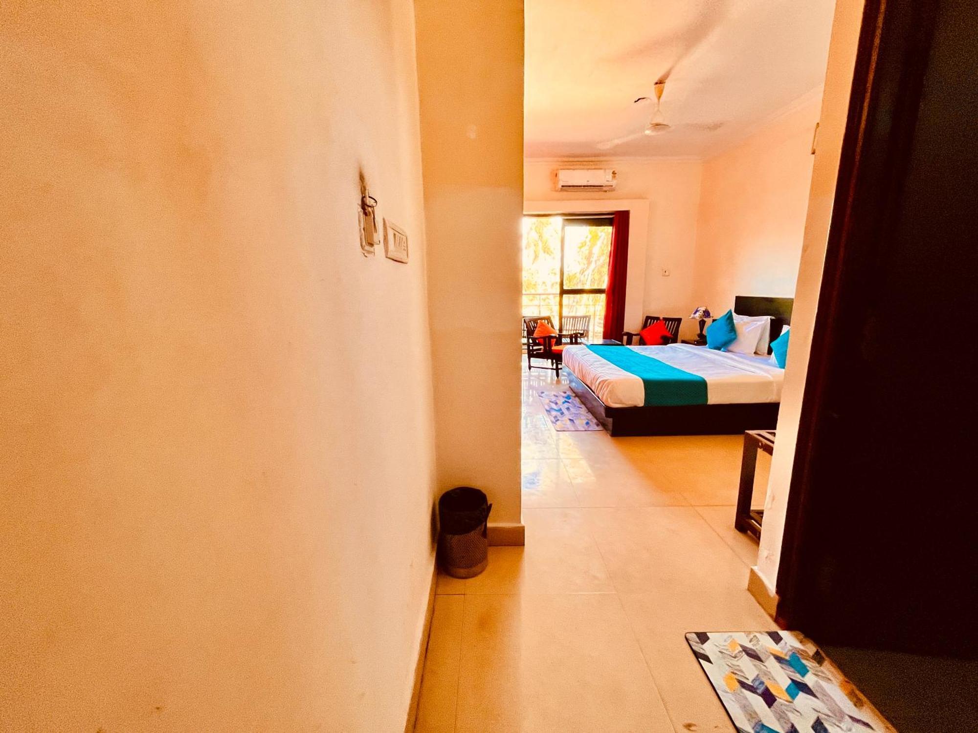 Summer Beach Resort, Goa - #Near Baga Beach #Swimming Pool #Garden #Bar #Lift #Premium Rooms #Property Of The Year #70565-84665 Calangute Exterior foto