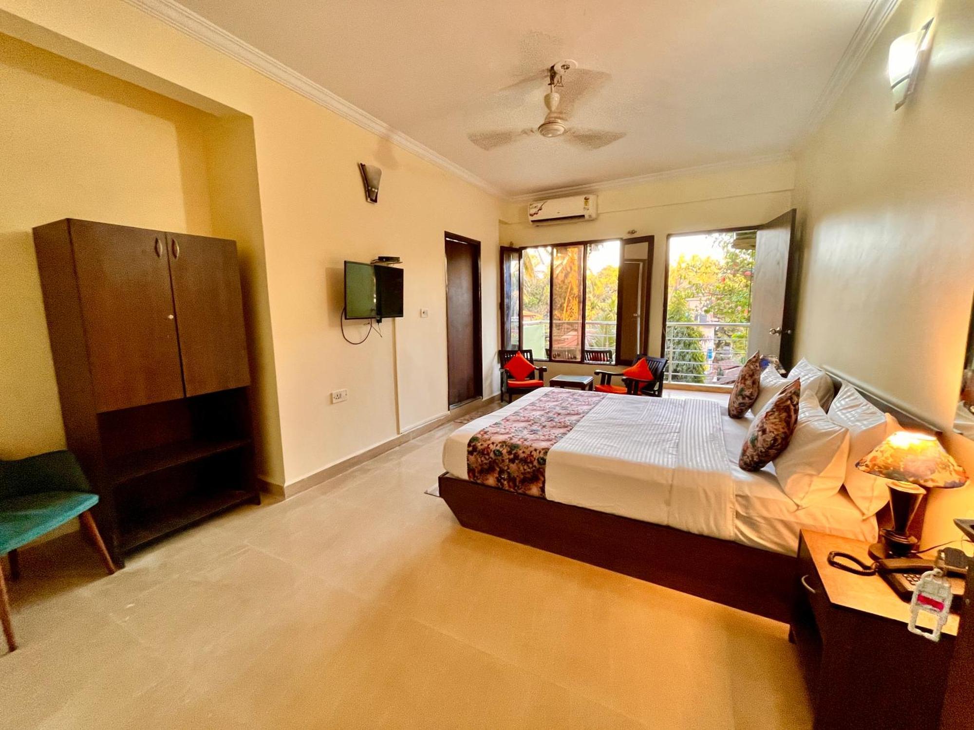Summer Beach Resort, Goa - #Near Baga Beach #Swimming Pool #Garden #Bar #Lift #Premium Rooms #Property Of The Year #70565-84665 Calangute Exterior foto