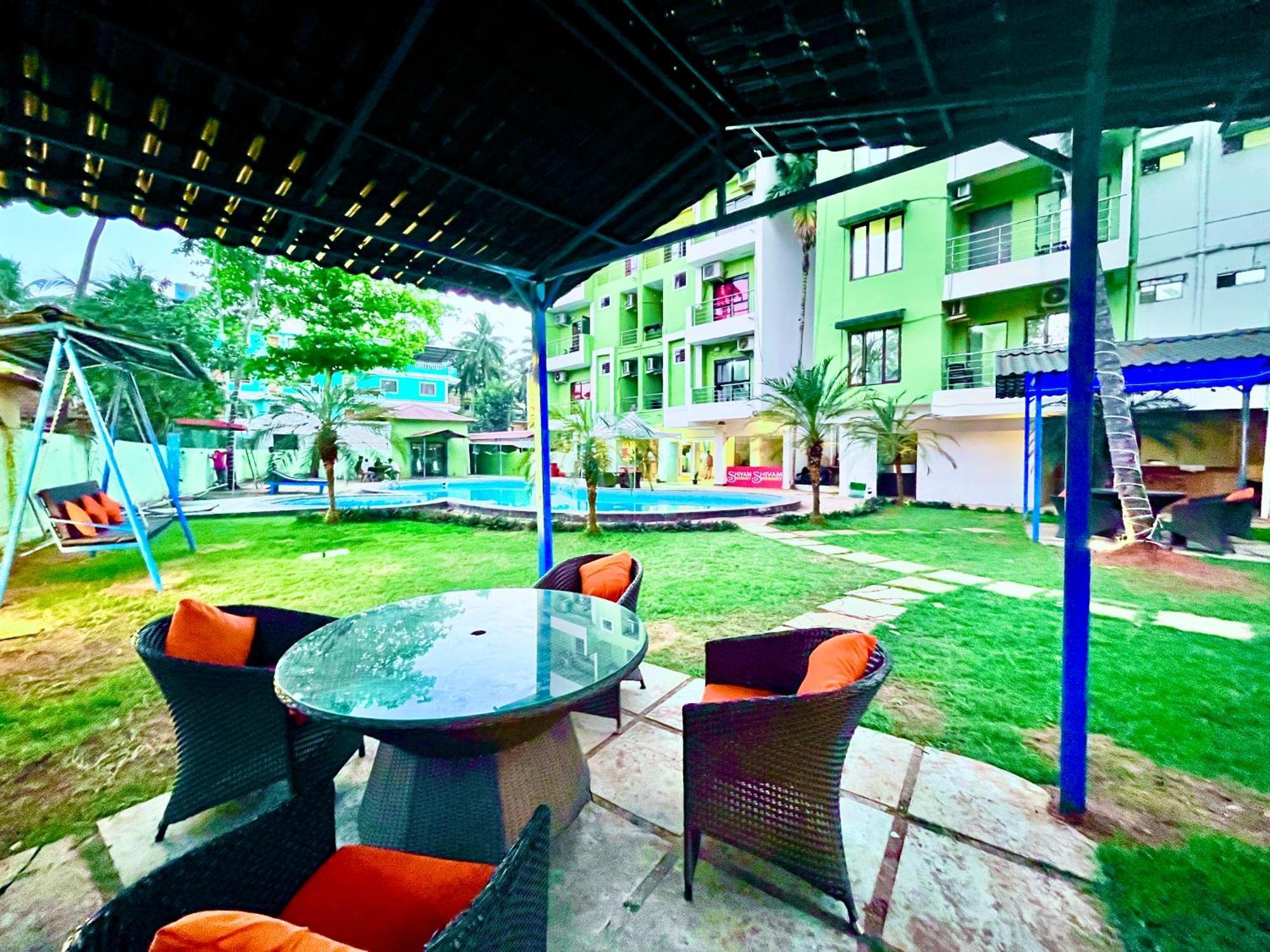 Summer Beach Resort, Goa - #Near Baga Beach #Swimming Pool #Garden #Bar #Lift #Premium Rooms #Property Of The Year #70565-84665 Calangute Exterior foto