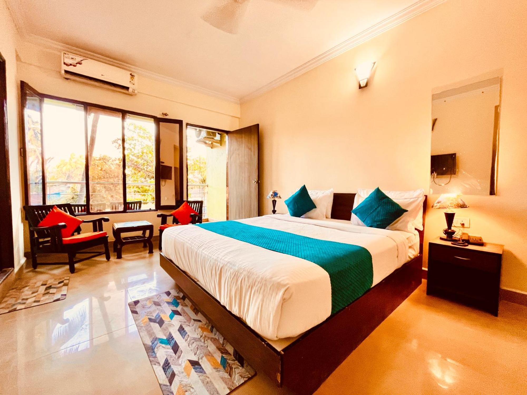 Summer Beach Resort, Goa - #Near Baga Beach #Swimming Pool #Garden #Bar #Lift #Premium Rooms #Property Of The Year #70565-84665 Calangute Exterior foto