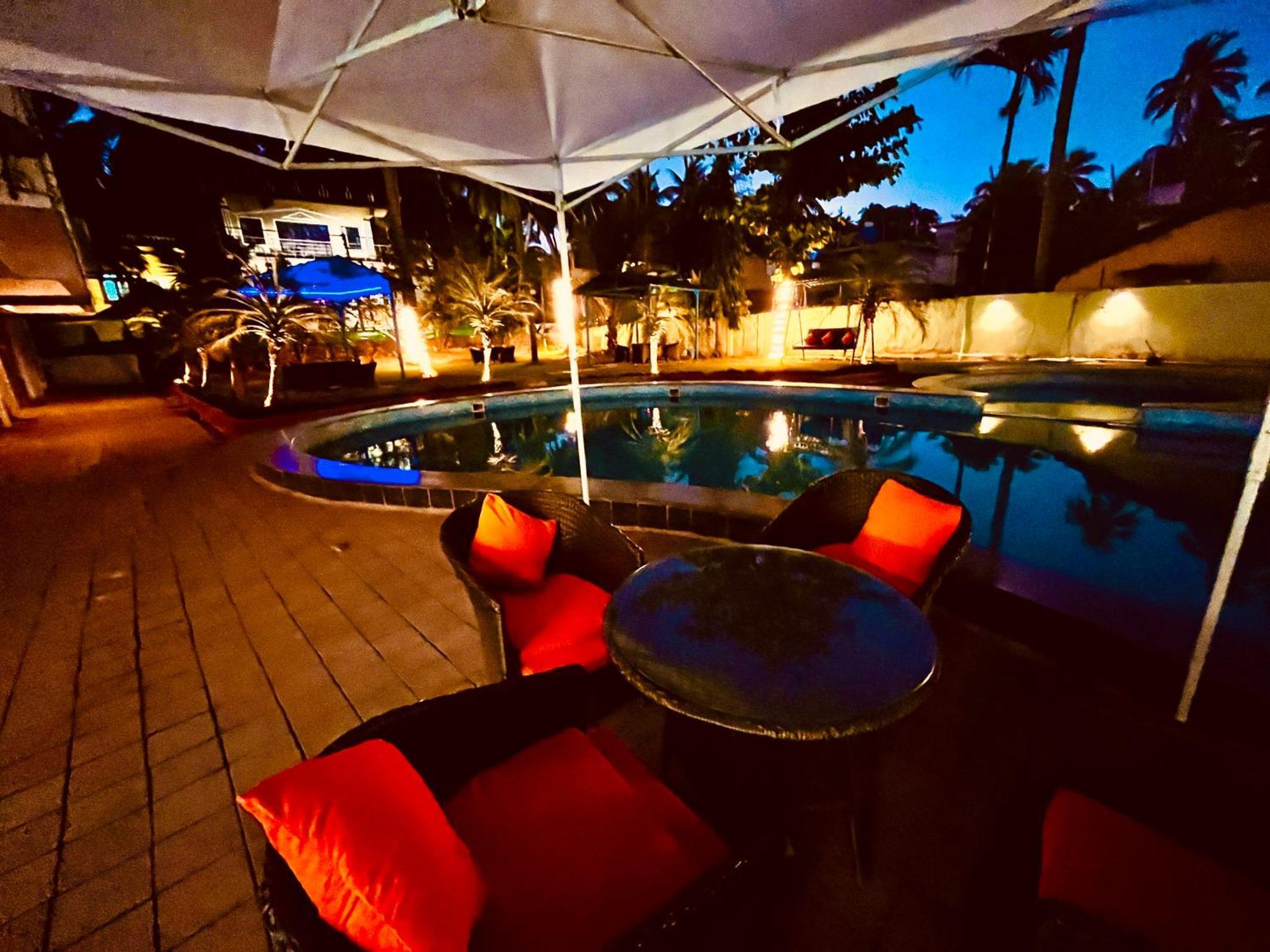 Summer Beach Resort, Goa - #Near Baga Beach #Swimming Pool #Garden #Bar #Lift #Premium Rooms #Property Of The Year #70565-84665 Calangute Exterior foto