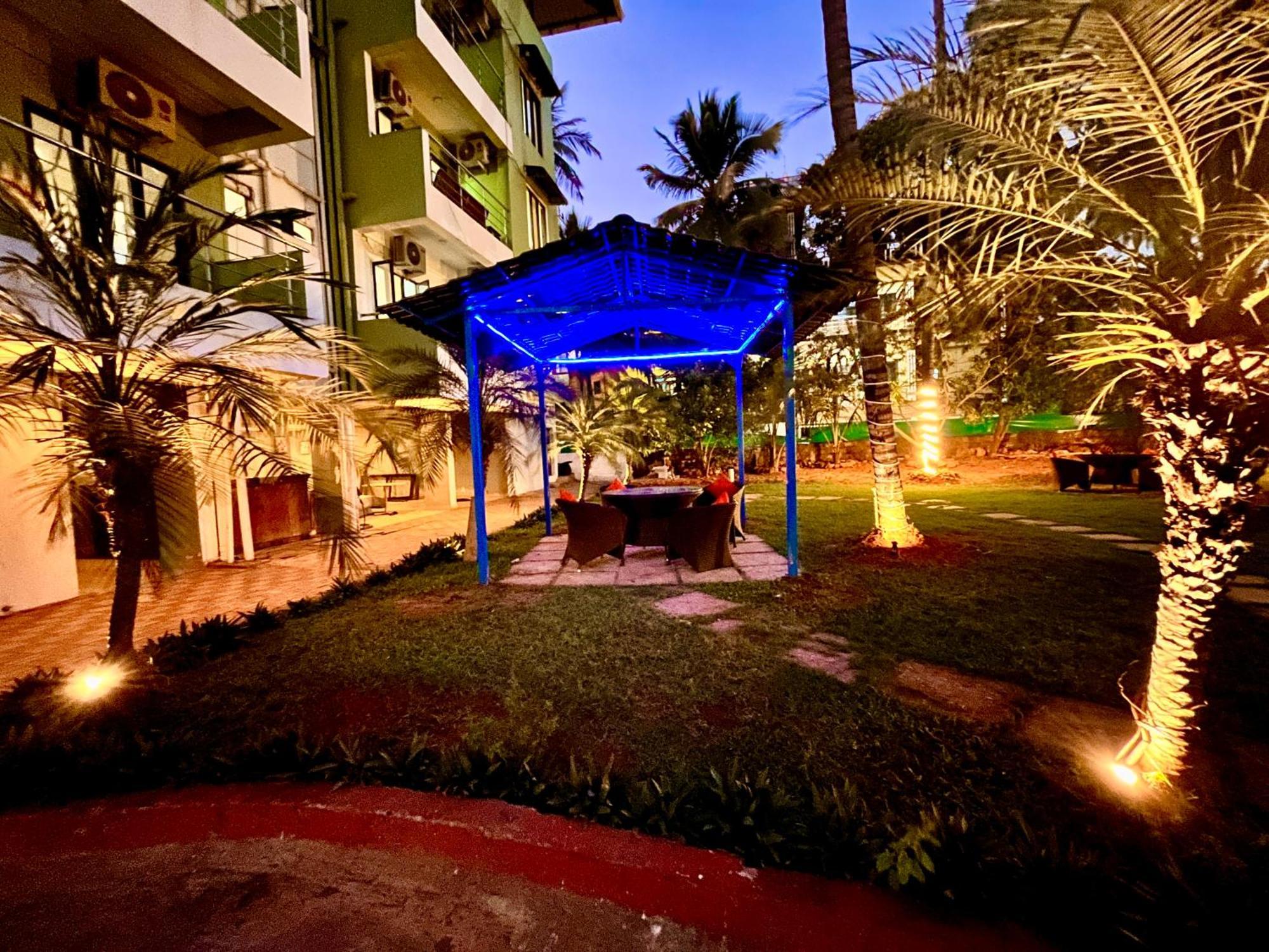 Summer Beach Resort, Goa - #Near Baga Beach #Swimming Pool #Garden #Bar #Lift #Premium Rooms #Property Of The Year #70565-84665 Calangute Exterior foto