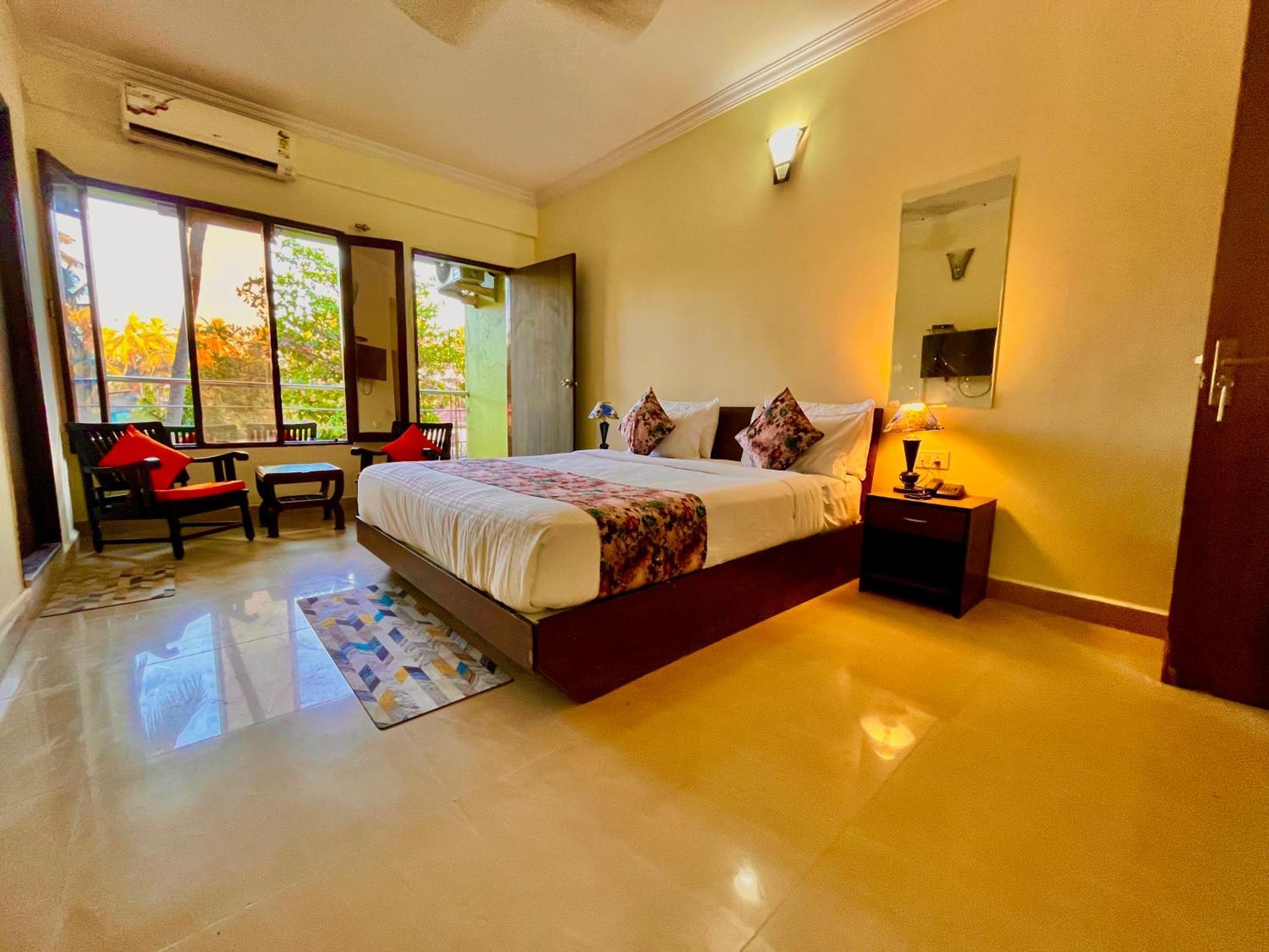 Summer Beach Resort, Goa - #Near Baga Beach #Swimming Pool #Garden #Bar #Lift #Premium Rooms #Property Of The Year #70565-84665 Calangute Exterior foto